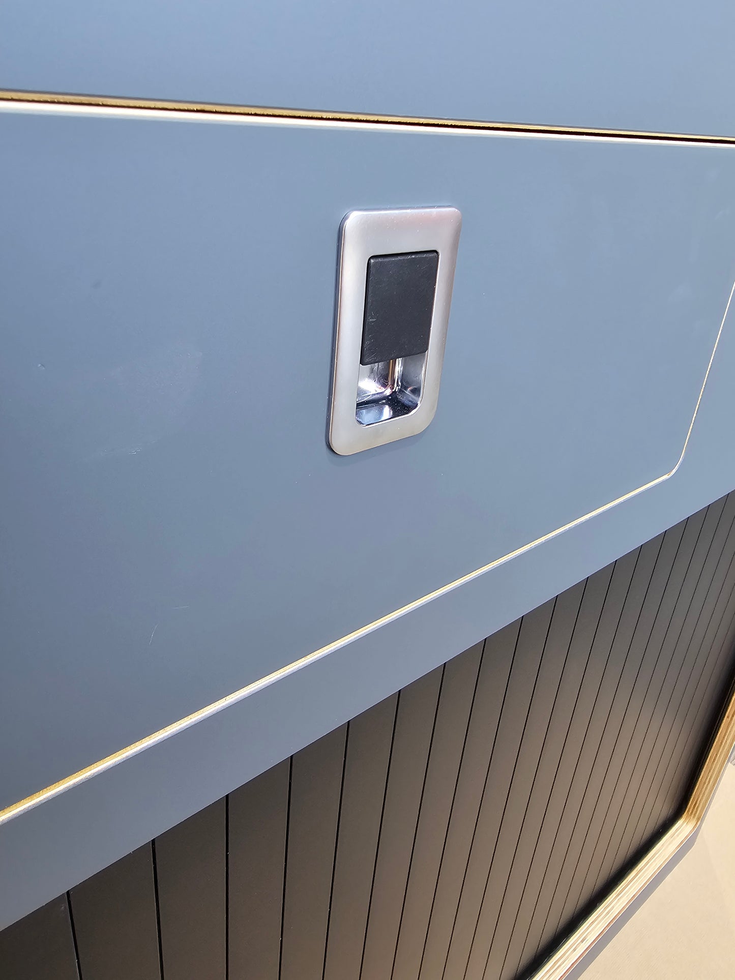 Meuble prêt à poser Blanc mat extrême  FORD CUSTOM COURT